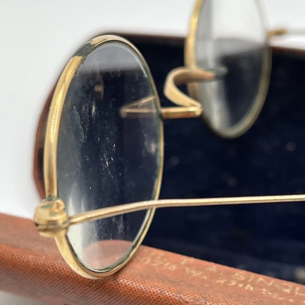 Antique Wire Rim 